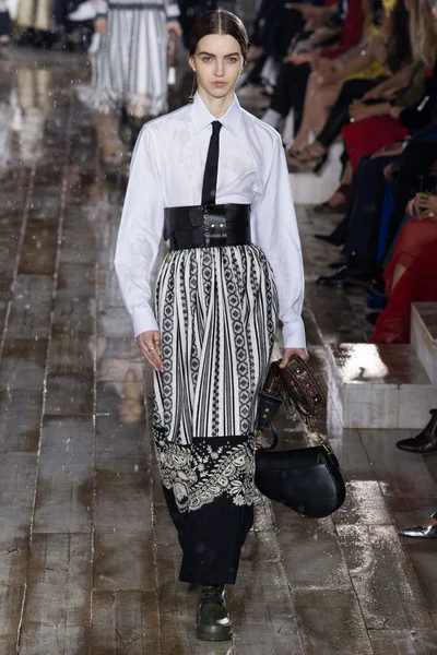 Look 59